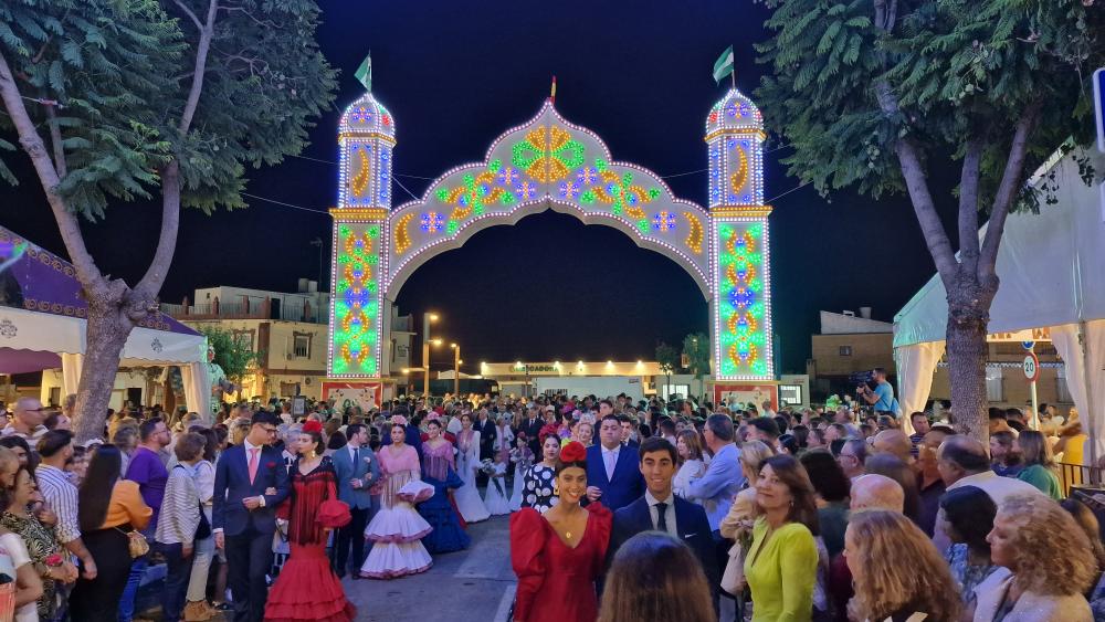 Imagen La Real Feria de La Palma se llena de luz y da paso a cinco días de fiesta.